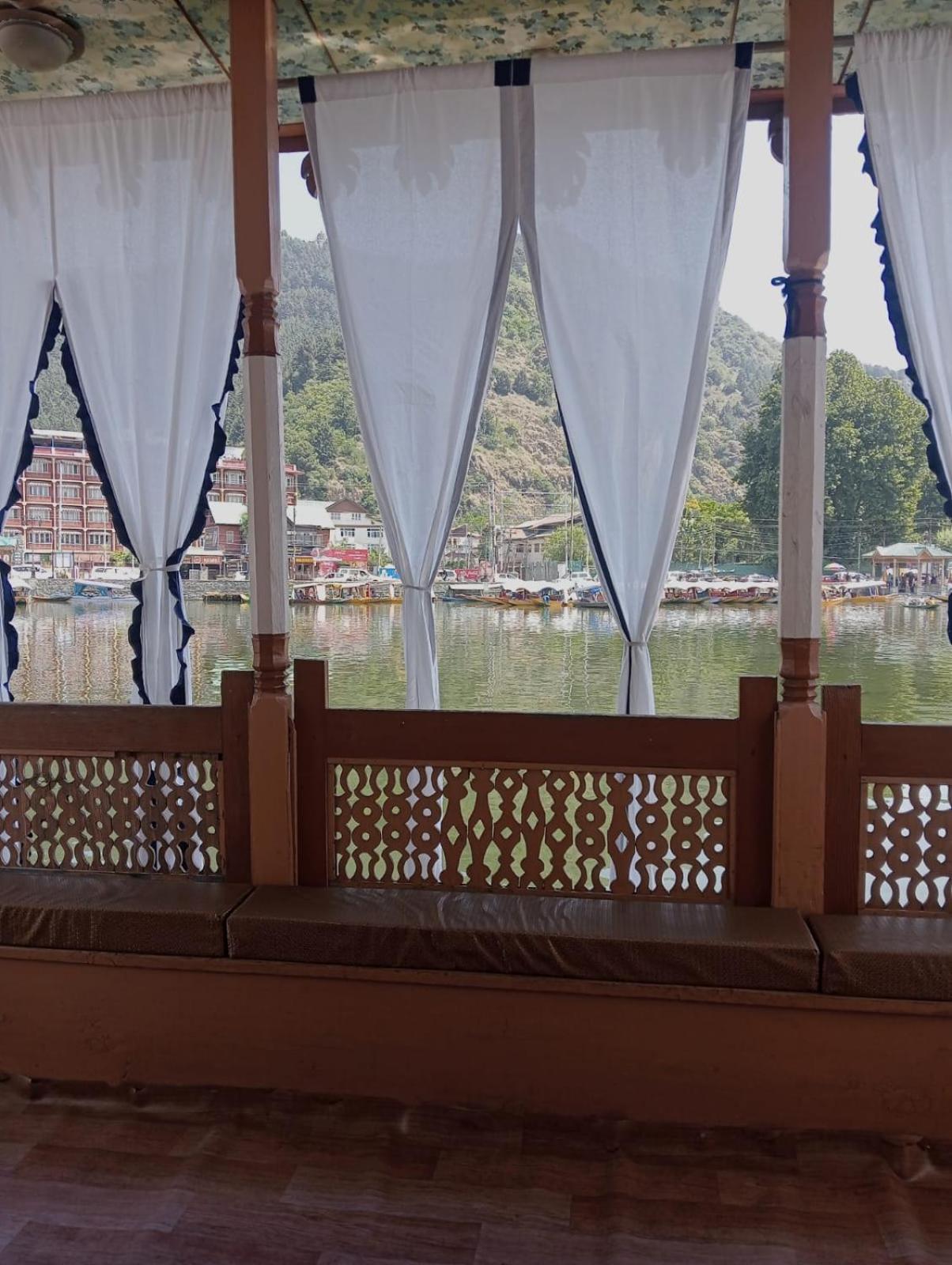 New Lakes Crown Group Of Houseboats Srīnagar Eksteriør bilde
